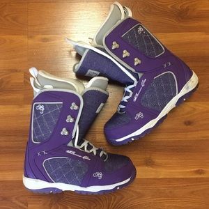 Women’s Millenium 3 Snowboard Boots Sz 8
